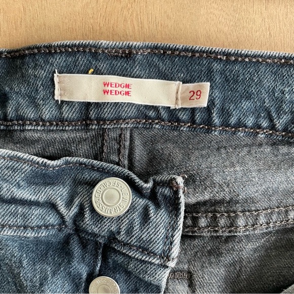 Levi’s Button Fly Wedgie Dark Blue Wash Jeans - Picture 4 of 8